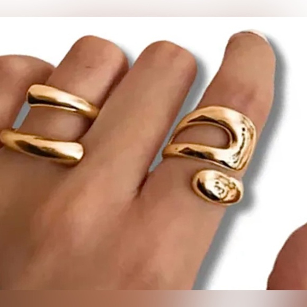 Adjustable chunky gold Ring set